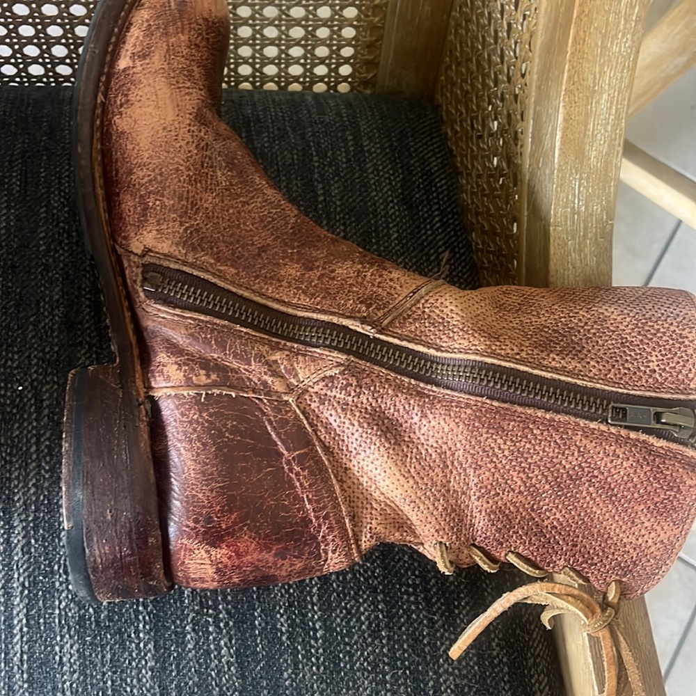 Gorgeous Bed Stu Newark distressed leather lease back healed boots size 8 - Picture 5 of 11